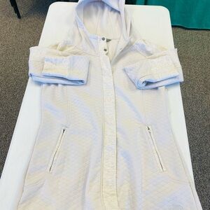 Women's Cream Hooded Jacket north face